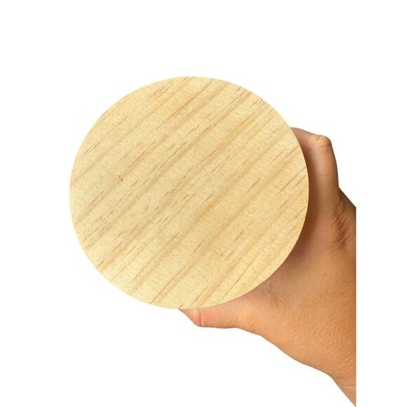 Threshold Wood Lidded Glass Focus Sandalwood and Lilly Candle 12 oz - Picture 3 of 4